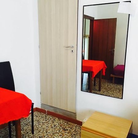 Bed and Breakfast Casa Ale Marghera Exterior foto